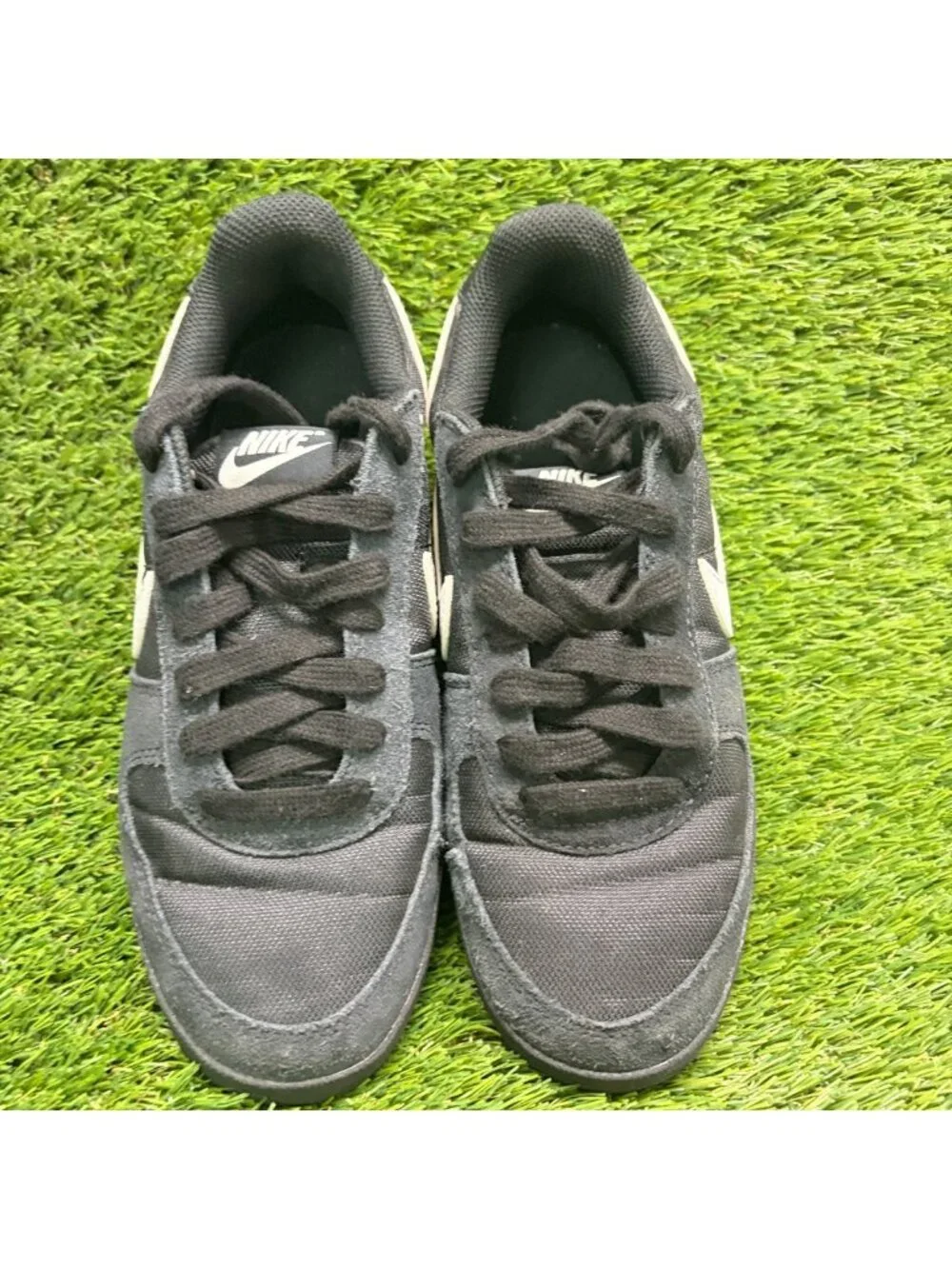 Nike Field General Boys Size 5Y Black White Athletic Walking Shoes Sneakers